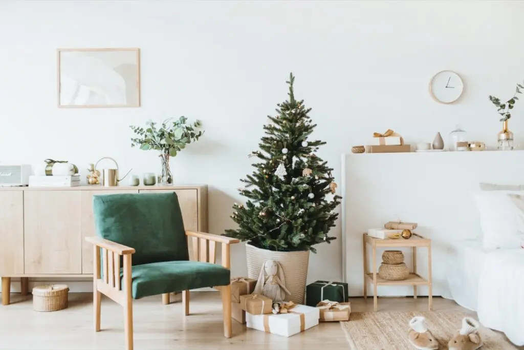 selling your home during the holidays
